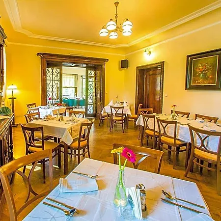 Manor House Hotel