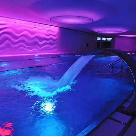 Hotel Manor House 3*